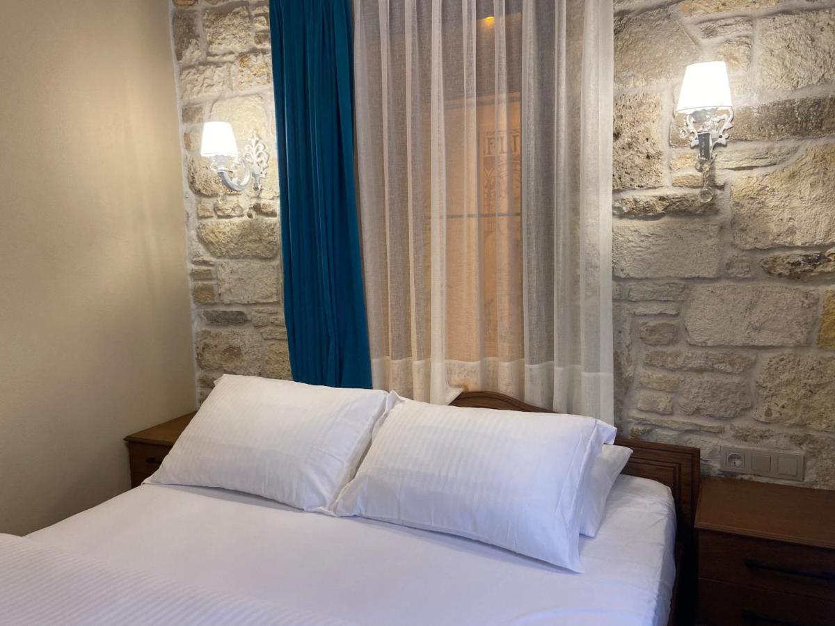 Dionysos 1789 Boutique Hotel Foça Esterno foto