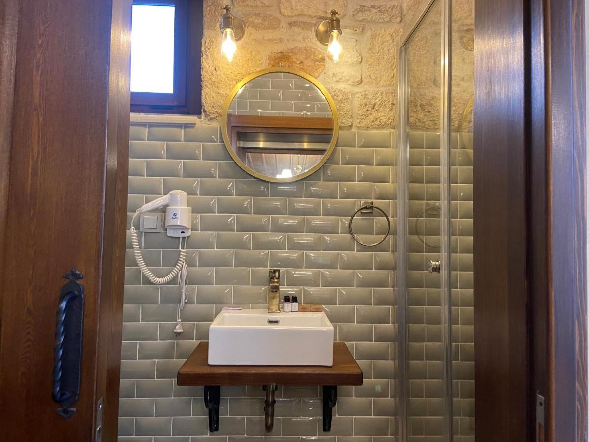 Dionysos 1789 Boutique Hotel Foça Esterno foto