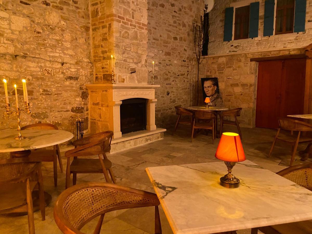 Dionysos 1789 Boutique Hotel Foça Esterno foto