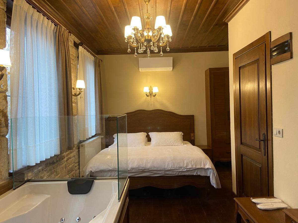 Dionysos 1789 Boutique Hotel Foça Esterno foto