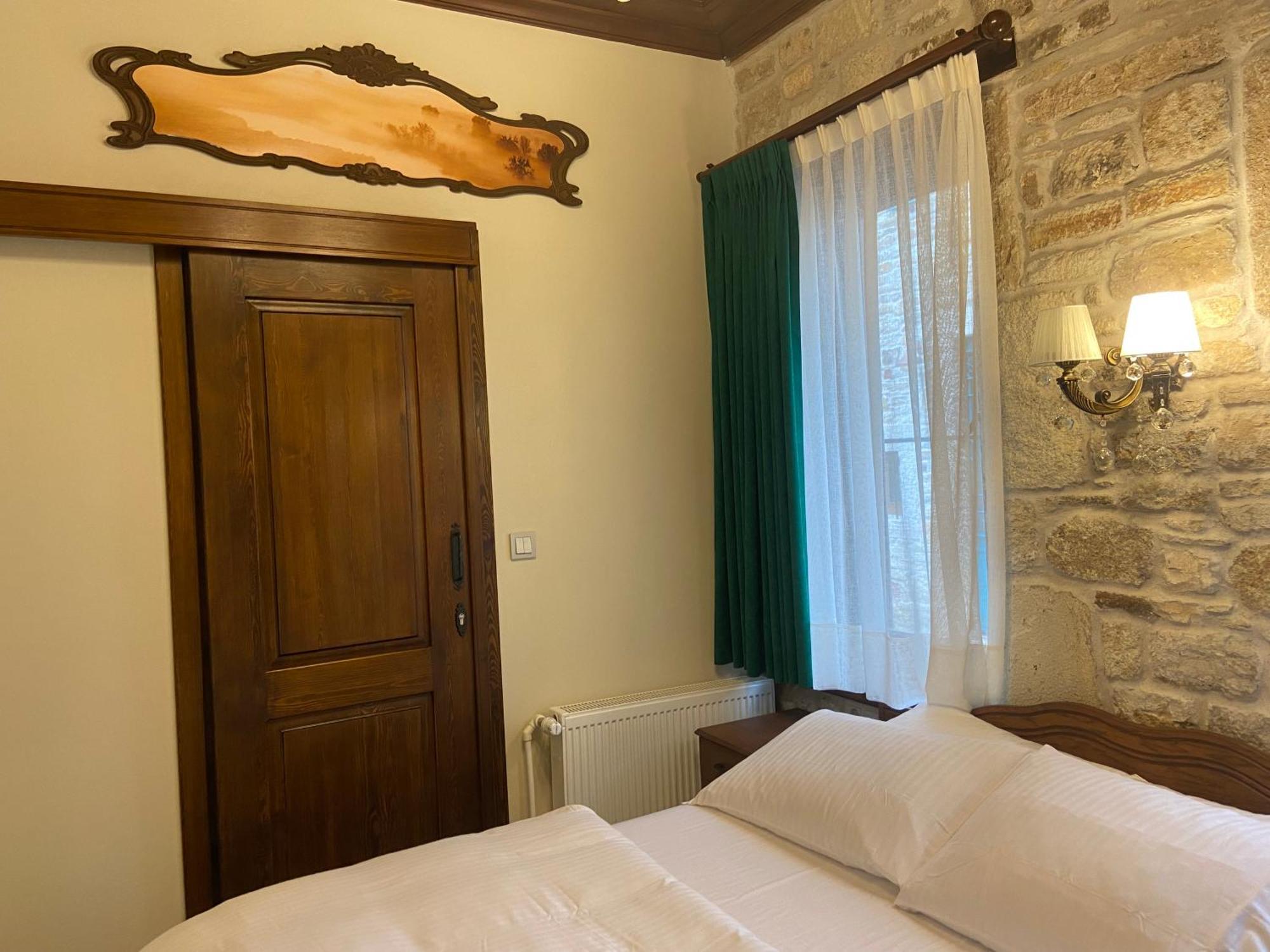 Dionysos 1789 Boutique Hotel Foça Esterno foto